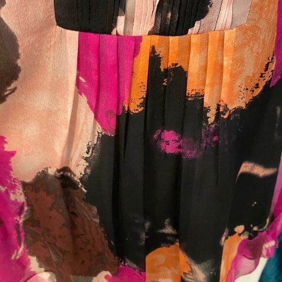 Diane Von Furstenberg 100% silk blouse, size 6 - Picture 3 of 10
